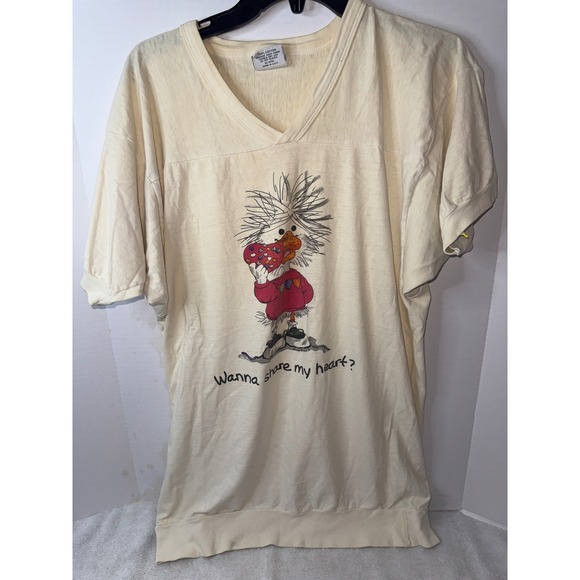 Suzy's Zoo Graphic T-Shirt Wanna Share My Heart? V-Neck One Size Fits All - Picture 1 of 3